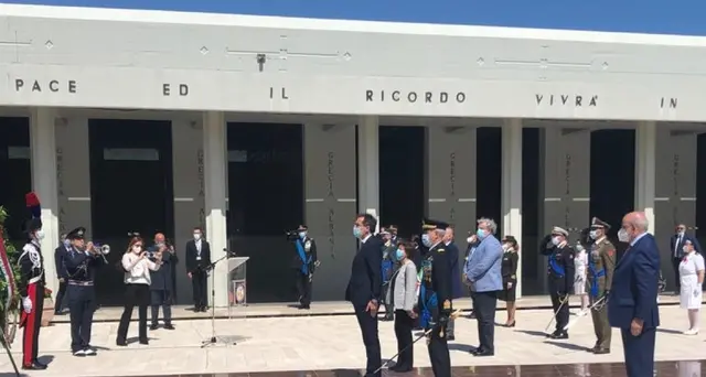 2 Giugno:ministro Boccia a Sacrario Bari