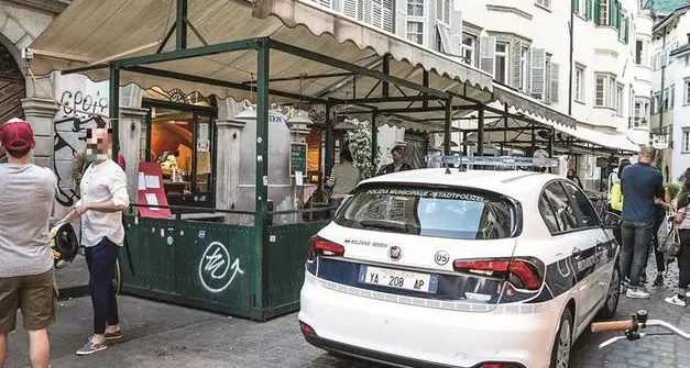 Bolzano, l'ordinanza anti-assembramenti avanti fino al 14 giugno