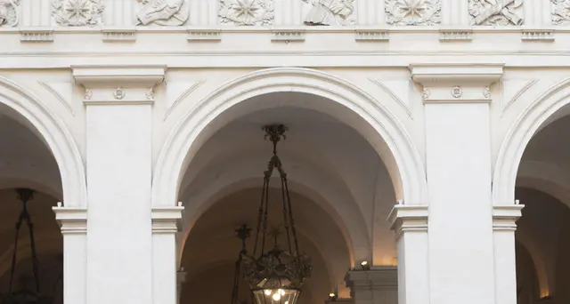 Conte, scuola si riaprirà a settembre