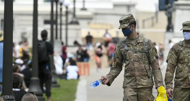 Protesta pacifica davanti a Capitol Hill