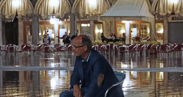Venezia,ancora acqua alta, massima 99 cm