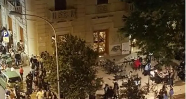 Bari, movida con fuochi e assembramenti