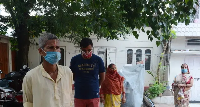India riapre i templi nonostante contagi