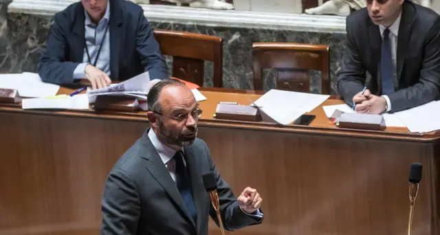 Francia, emergenza sanità revocata 10/7