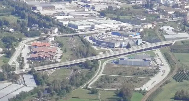 Overdose fatale, trovato morto in auto a Pergine