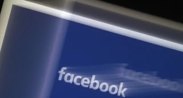 Facebook censura Trump e rimuove spot con simbolo nazi