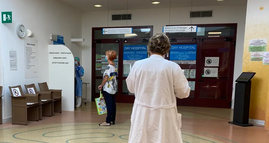 Analisi: i referti cartacei in via Amba Alagi