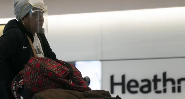 Bbc, 'tampone all'aeroporto in Gb per evitare la quarantena'