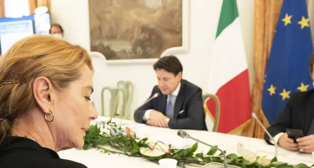 Monica Guerritore, portiamo il teatro nelle piazze