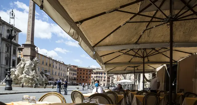 Confcommercio, consumi ancora in forte calo, -30% a maggio