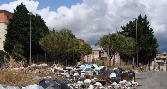 Emergenza rifiuti a Reggio Calabria
