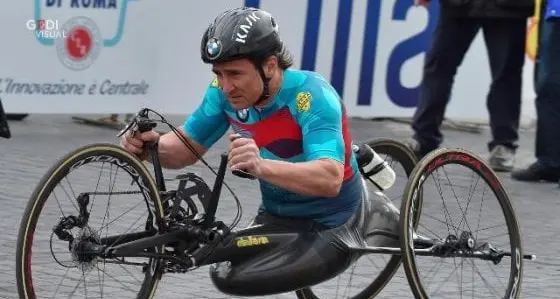 Zanardi, condizioni stabili, stop a comunicati senza evoluzioni