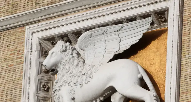 Generali: accordo con Cattolica, 300 milioni per 24,4%