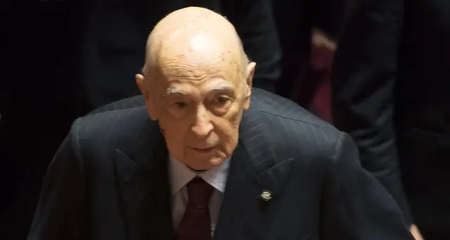 Mattarella telefona a Napolitano,grazie per servizio a Stato