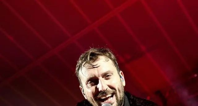 Cesare Cremonini, tour stadi riparte a giugno 2021