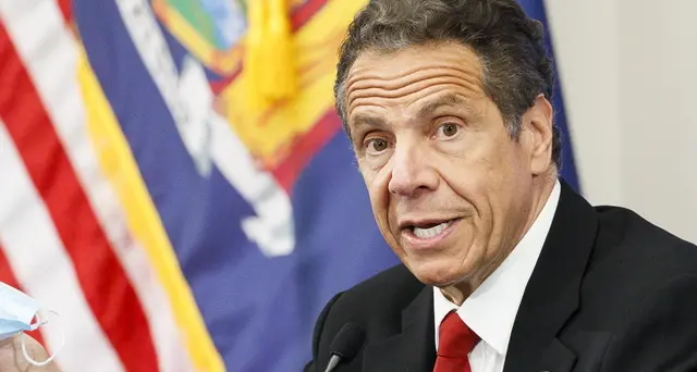 Cuomo, Trump ordini uso mascherina e sia di esempio