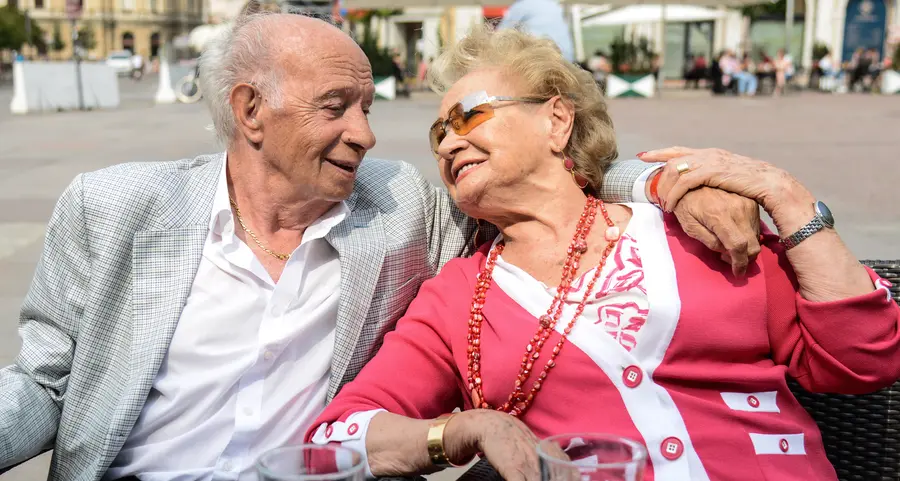 «’Na tazzulella ’e cafè» Mario e Bruna, da 70 anni il rito in piazza Walther