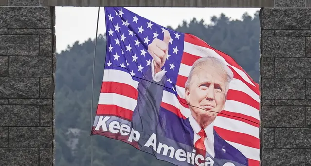 Trump, campagna per cancellare storia