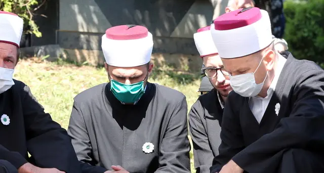 25/mo Srebrenica: cerimonie al cimitero di Potocari