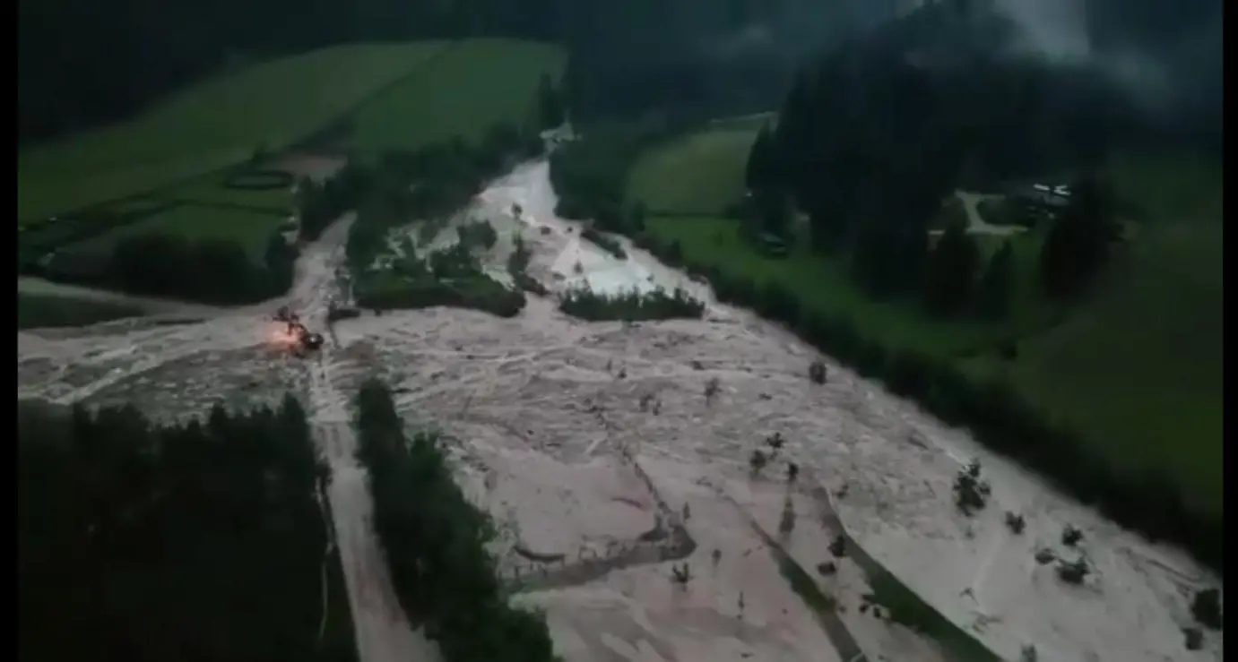 Pioggia e grandine in Alto Adige, grossa frana a San Vigilio di Marebbe
