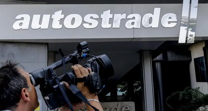 Autostrade, passo indietro dei Benetton. Entra Cdp, sarà una public company