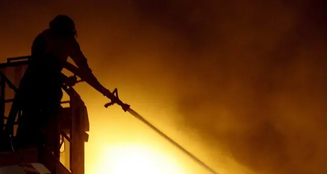 Nantes: aperta un'inchiesta per incendio doloso