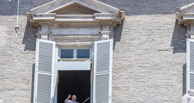 Papa rinnova appello, 'cessate il fuoco'