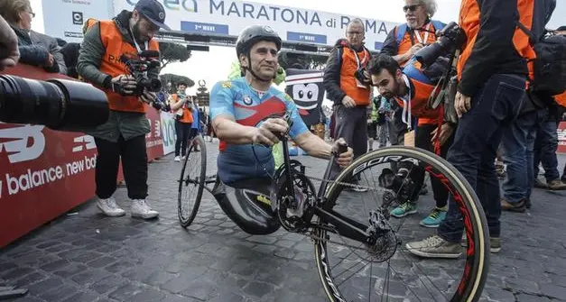 Alex Zanardi dimesso e trasferito in un centro di neuro-riabilitazione