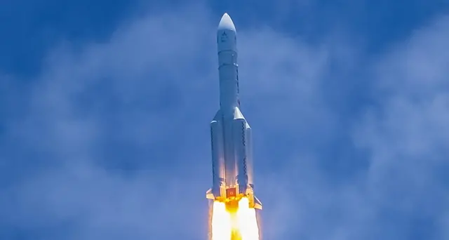 Lanciata la sonda cinese Tianwen 1 diretta a Marte