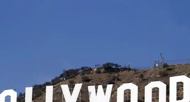 Hollywood scampa nuove restrizioni, niente stop