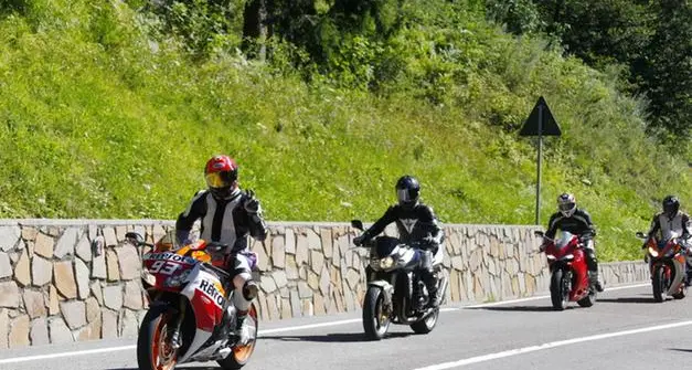 Troppi incidenti, limite di 60 all'ora su alcune strade trentine: dal Bondone ai passi dolomitici