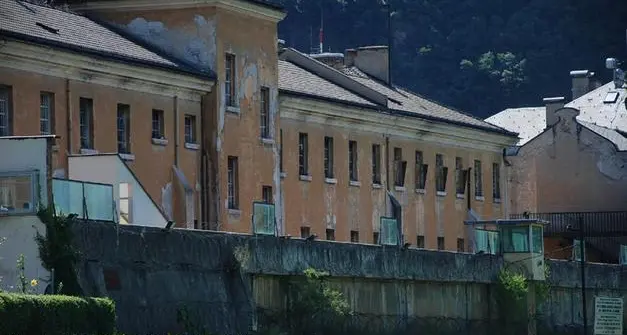Sarentino, viola gli obblighi imposti dal giudice: dai servizi sociali al carcere