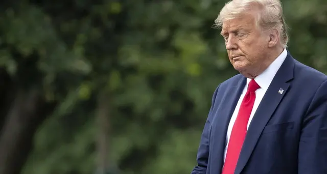 Trump ammette:mi pento spesso miei tweet