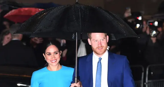 Nuove rivelazioni, 'Meghan è la showgirl di Harry'