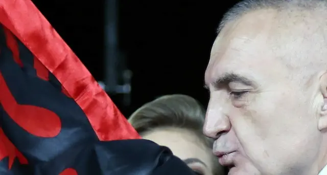 Albania: parlamento vota contro rimozione presidente Meta