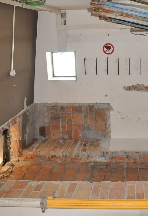 L’ascensore per togliere le barriere architettoniche alla Gandhi