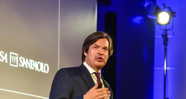 Intesa: nel semestre utile sale a 2,6 miliardi