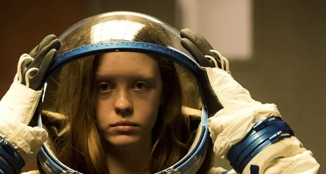 High Life, un'astronave-prigione verso il nulla