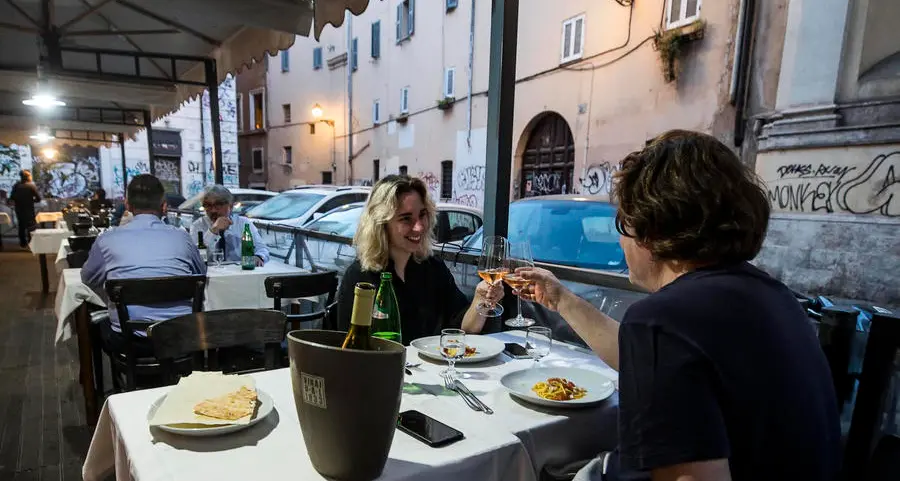 [TITOLO]Conto più leggero al ristorante Tutte le misure per il lavoro