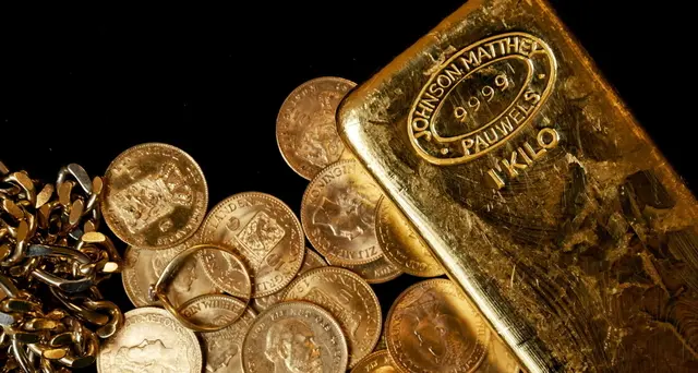 Oro: resta su record storici a 2.060 dollari l'oncia