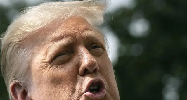Trump vara sussidio disoccupati da 400 dollari a settimana
