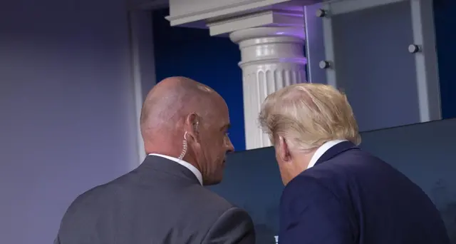 Spari fuori Casa Bianca, Trump scortato