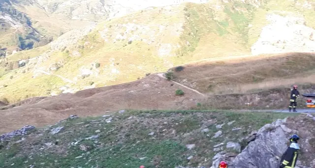 Auto fuori strada nel Cuneese, morti cinque giovani