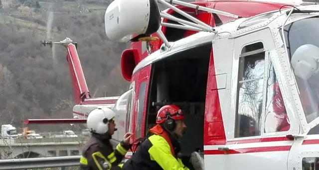 Frana in Valmalenco travolge auto, 3 morti