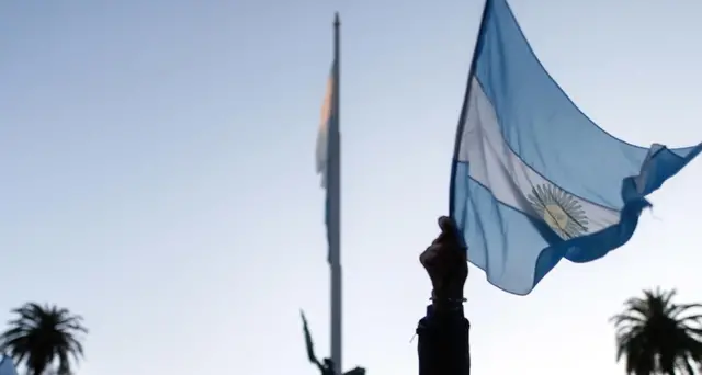 Argentina, in piazza contro il governo e le misure antivirus