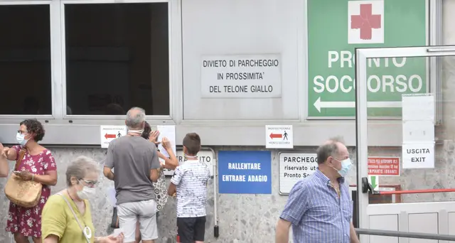 Crescono nuovi contagi, ma anche tamponi. 5 i morti