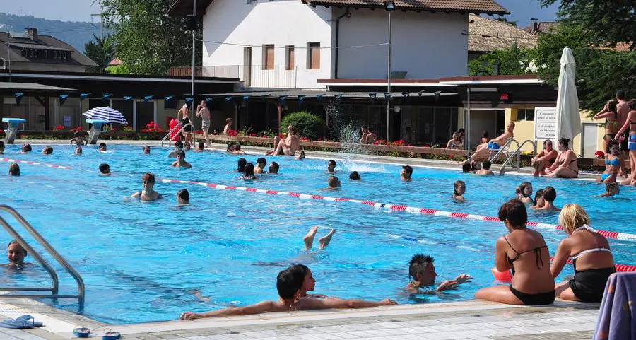 Lido, stretta del gestore sulle autocertificazioni