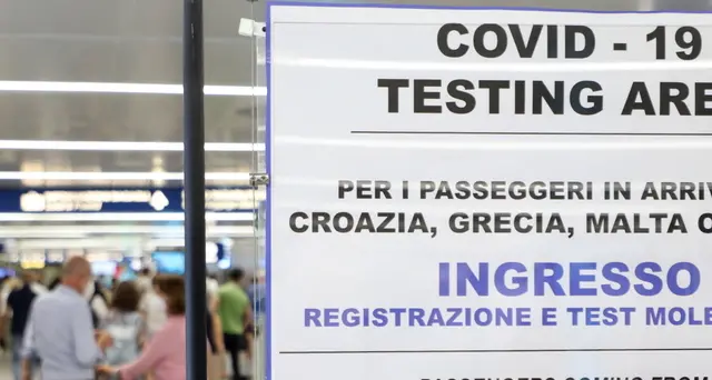 A Milano su 20mila viaggiatori, tampone a 6mila