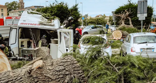 Verona, ieri venti a 100 km/h, nubifragi record