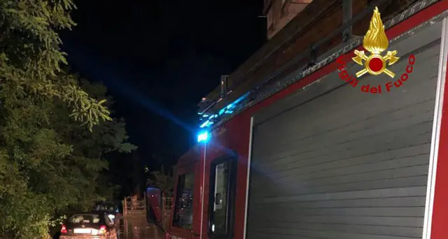 Bomba d'acqua su Cortina, allagamenti e strade come fiumi